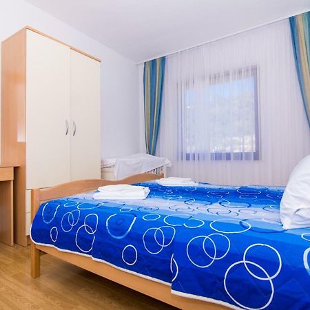 Apartments Jozic Seget Vranjica Exterior foto