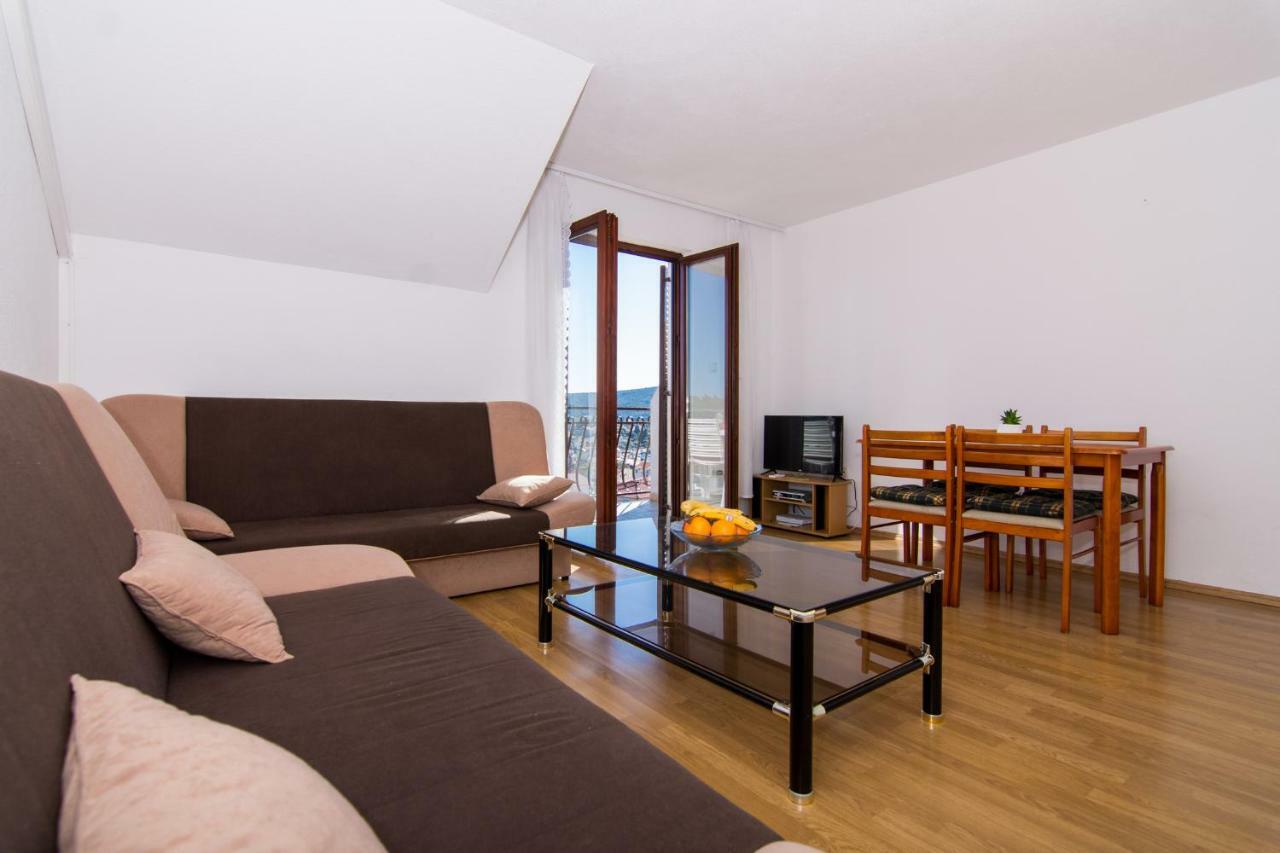 Apartments Jozic Seget Vranjica Exterior foto