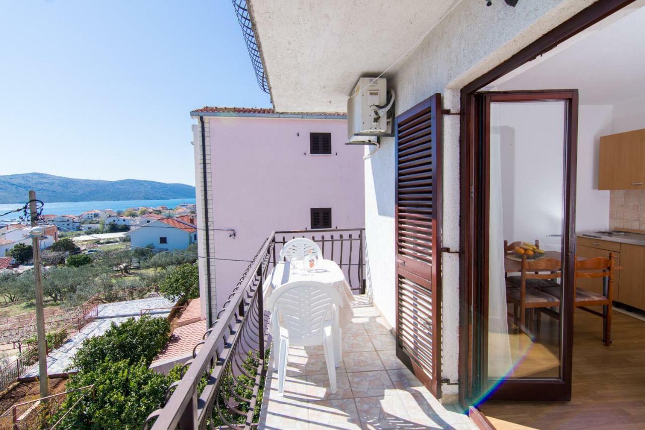 Apartments Jozic Seget Vranjica Exterior foto