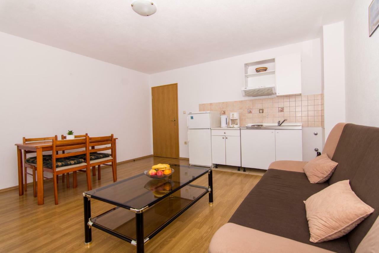 Apartments Jozic Seget Vranjica Exterior foto